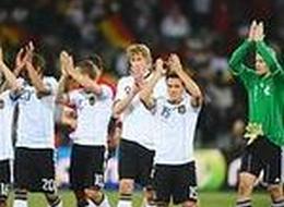 Deutschland im Achtelfinale – WM 2010 Ergebnisse vom Sonntag